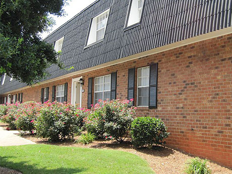 Monument Capital Management Sells Park West Apartments in Greenville ...
