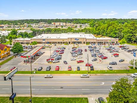 Plaza Advisors Arranges Sale of 183,877-Square-Foot Retail Center in Orlando