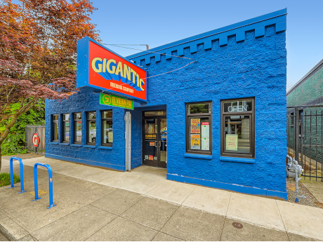 4343-SE-Hawthorne-Blvd-Portland-OR