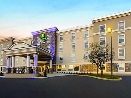 Holiday-Inn-Express-&-Suites-Danbury